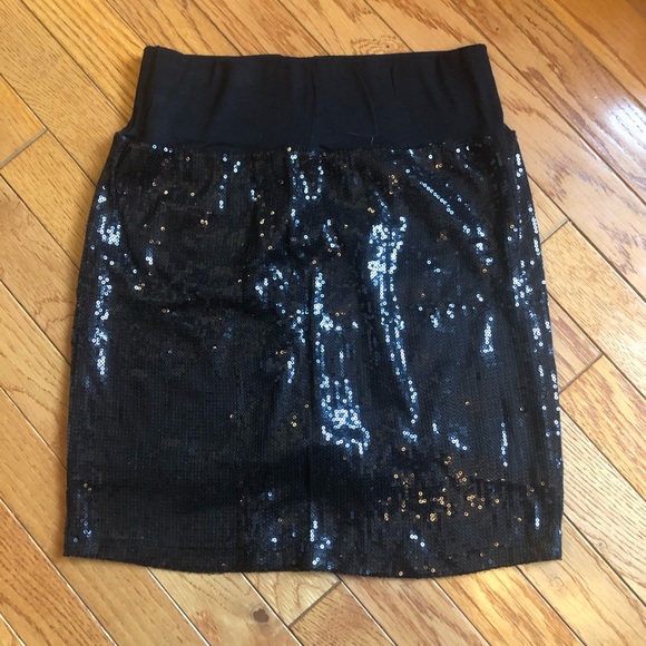 Kismet | M - Picture 1 of 4